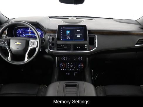 Used 2024 Chevrolet Tahoe Premier AWD/4WD image 13