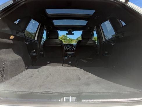 Used 2021 Mercedes-Benz GLA 250 4MATIC image 42