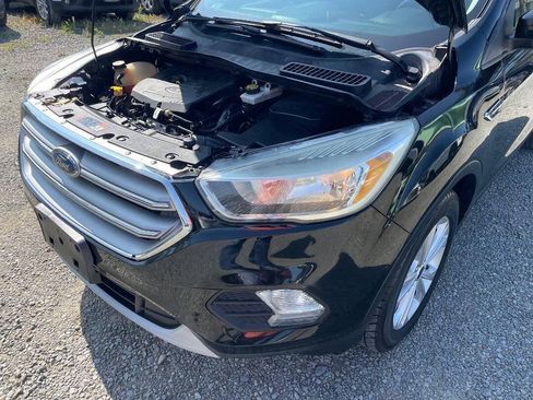 Used 2017 Ford Escape SE AWD/4WD image 23