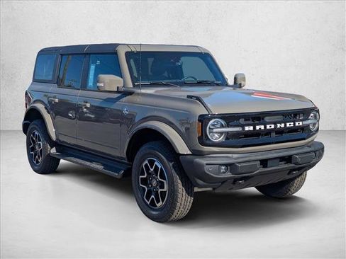 New 2025 Ford Bronco Outer Banks image 7