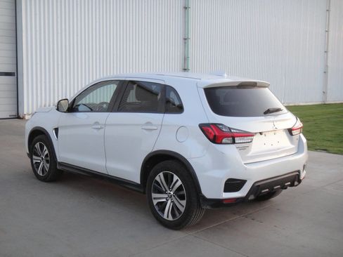 Used 2021 Mitsubishi Outlander Sport SE image 8