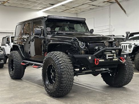 Used 2016 Jeep Wrangler Unlimited Rubicon AWD/4WD image 1