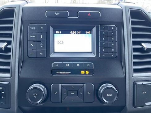 Used 2022 Ford F250 XL w/ Power Equipment Group image 16