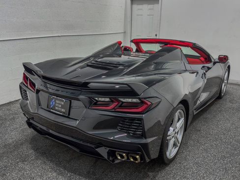Used 2024 Chevrolet Corvette Stingray Premium Conv w/ Z51 Performance Package RWD image 6