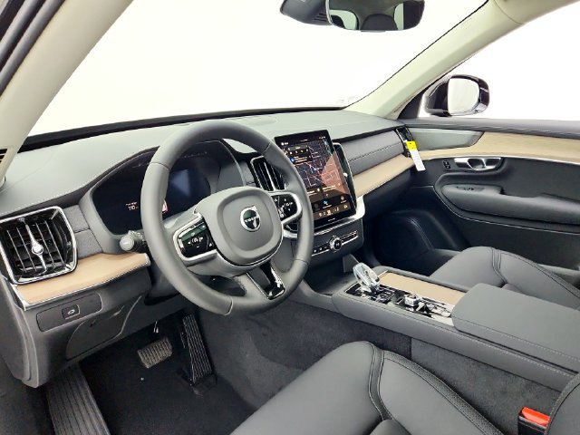 New 2026 Volvo XC90 B6 Plus w/ Protection Package Premier AWD/4WD image 20
