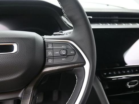 New 2026 Jeep Grand Cherokee Laredo image 32