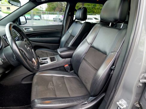 Used 2021 Jeep Grand Cherokee Laredo X AWD/4WD image 22