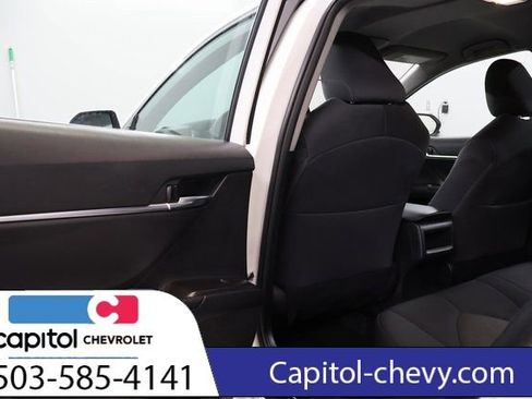 Used 2024 Toyota Camry LE image 28