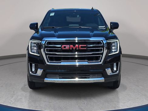Used 2024 GMC Yukon SLT RWD image 2