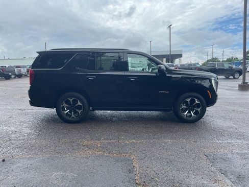 New 2026 GMC Yukon AT4 AWD/4WD image 6