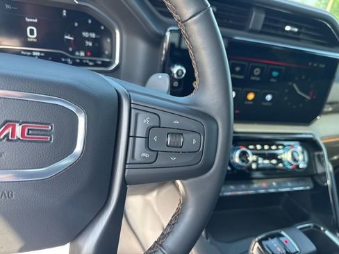 Used 2025 GMC Sierra 1500 AT4 w/ AT4 Premium Package AWD/4WD image 18