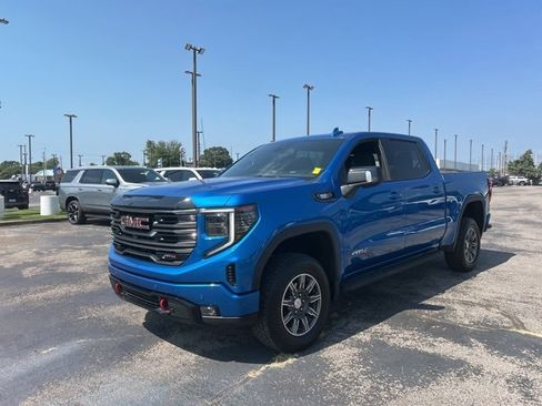 Used 2024 GMC Sierra 1500 AT4 w/ AT4 Premium Package image 7