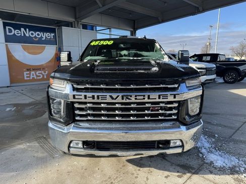 Used 2020 Chevrolet Silverado 2500 LTZ image 2