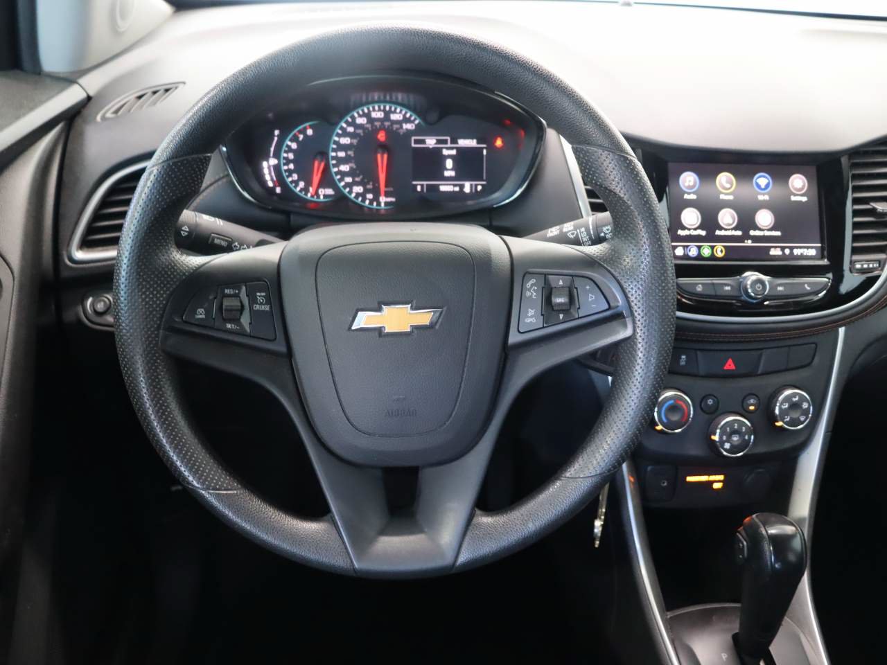 Used 2022 Chevrolet Trax LS w/ Tint and Cruise Package FWD image 9