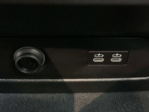 Used 2025 BMW X5 xDrive50e w/ Premium Package image 19