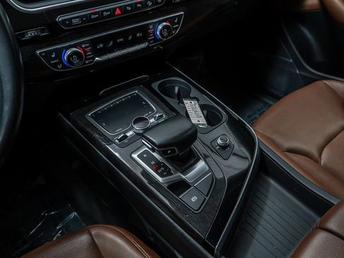 Used 2019 Audi Q7 3.0T Prestige AWD/4WD image 20