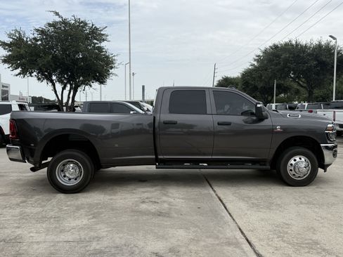 Used 2025 RAM 3500 Tradesman AWD/4WD image 3