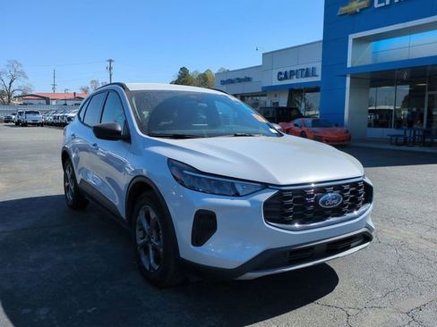 Used 2025 Ford Escape ST-Line image 4