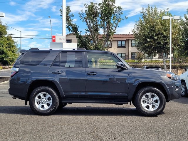 Used 2024 Toyota 4Runner SR5 Premium w/ Moonroof Package AWD/4WD image 5