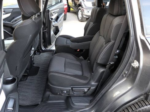 Used 2019 Subaru Ascent Premium AWD/4WD image 32