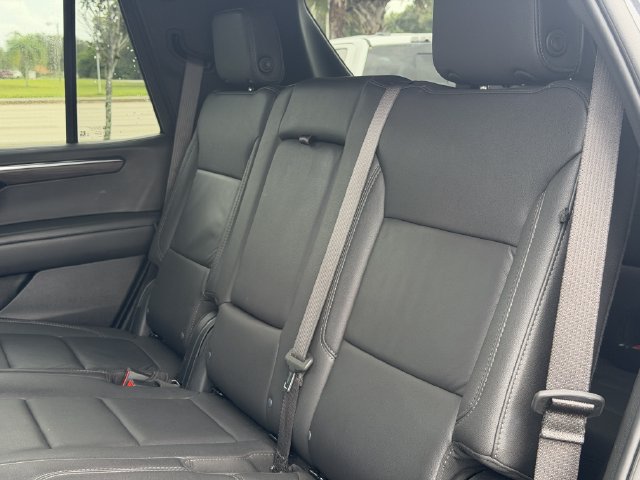Used 2025 Chevrolet Tahoe Z71 AWD/4WD image 25