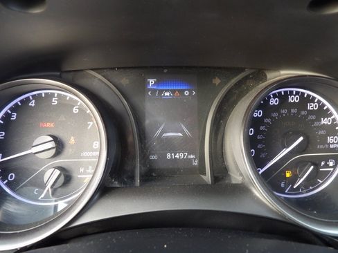 Used 2021 Toyota Camry SE image 26