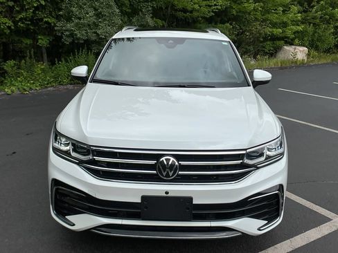 Used 2024 Volkswagen Tiguan SEL R-Line AWD/4WD image 8