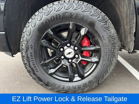 Used 2024 Chevrolet Silverado 1500 RST w/ Z71 Off-Road Package image 33