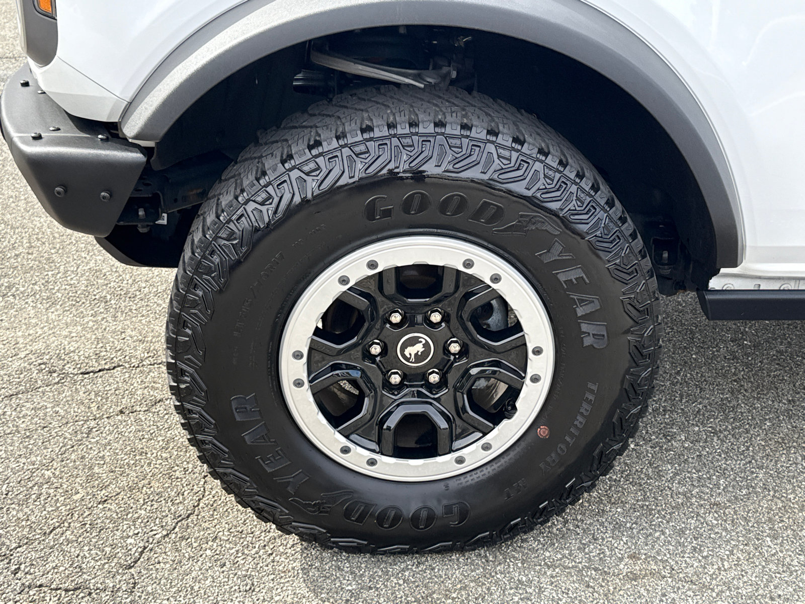 Certified 2024 Ford Bronco Badlands w/ Sasquatch Package AWD/4WD image 8