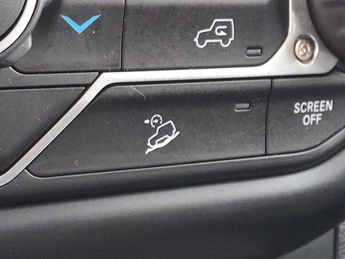 Used 2018 Jeep Wrangler Unlimited Sport S image 25