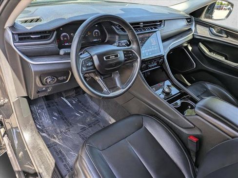Used 2021 Jeep Grand Cherokee L Limited AWD/4WD image 10