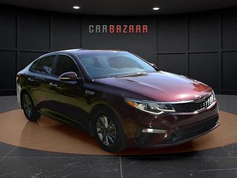 Used 2020 Kia Optima LX image 9
