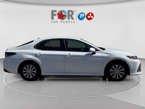 Used 2023 Toyota Camry LE image 14
