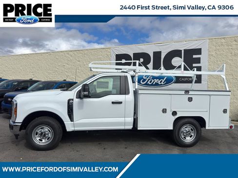 New 2026 Ford F250 XL w/ XL Chrome Package image 1