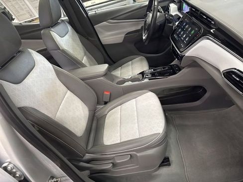 Used 2023 Chevrolet Bolt EUV Premier w/ Sun & Sound Package FWD image 27