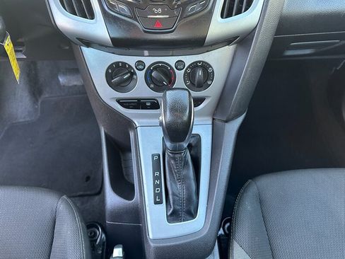 Used 2012 Ford Focus SE FWD image 19