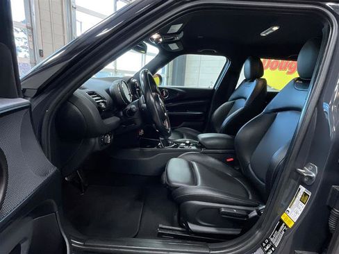 Used 2017 MINI Cooper Clubman S image 11