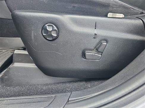 Used 2021 Jeep Grand Cherokee Laredo X image 20