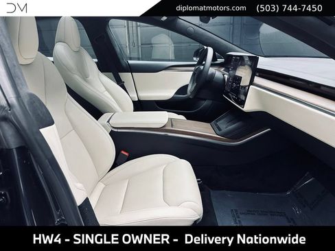 Used 2024 Tesla Model S AWD/4WD image 19