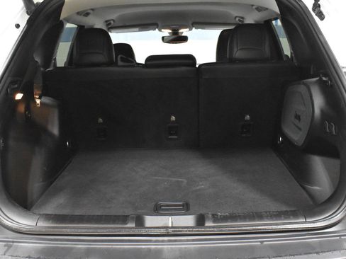 Used 2020 Jeep Cherokee Trailhawk w/ Comfort & Convenience Group image 27