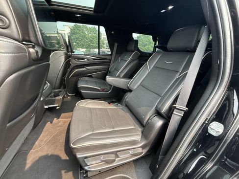 Used 2023 Cadillac Escalade Sport AWD/4WD image 24