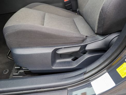 Used 2025 Toyota Camry LE image 38