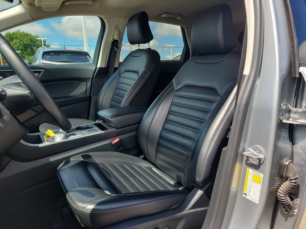 Used 2024 Ford Edge SEL AWD/4WD image 15