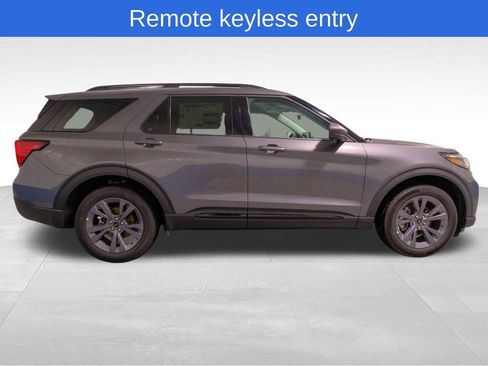 New 2026 Ford Explorer Active image 9