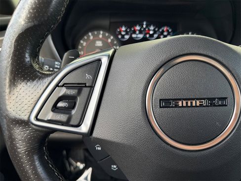 Used 2018 Chevrolet Camaro SS image 22