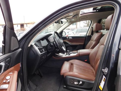 Used 2019 BMW X7 xDrive50i w/ Premium Package image 15