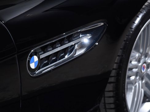 Used 2002 BMW Z8 image 31