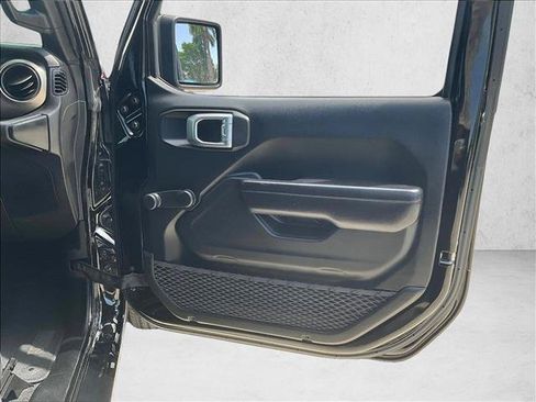 Used 2021 Jeep Wrangler Unlimited Sport AWD/4WD image 18