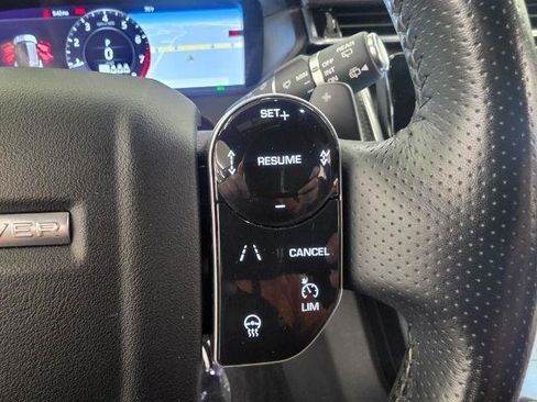 Used 2019 Land Rover Range Rover Velar S AWD/4WD image 17