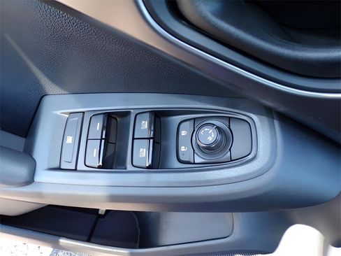 Certified 2025 Subaru Impreza 2.0i image 18